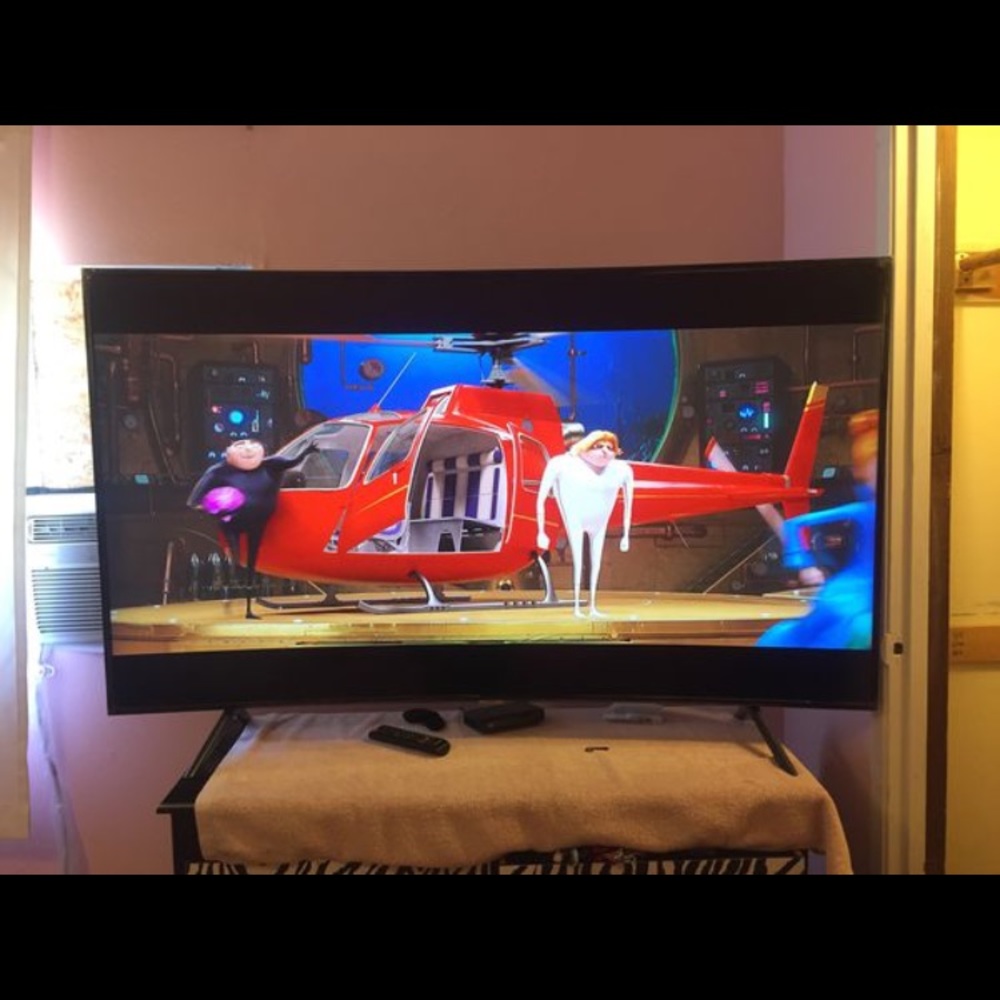Samsung 65” TV